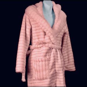Xhilaration Sleepwear Robe